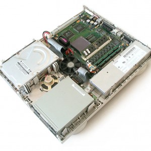 Macintosh Quadra 605 internals